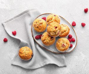 Te muffinki piekę przez cały rok. Sekretem ich smaku jest nadzienie z 2 składników 