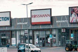 Rossmann wycofuje kolczyki! Szkodliwy kadm zagraża zdrowiu. Sprawdź, czy masz ten model!