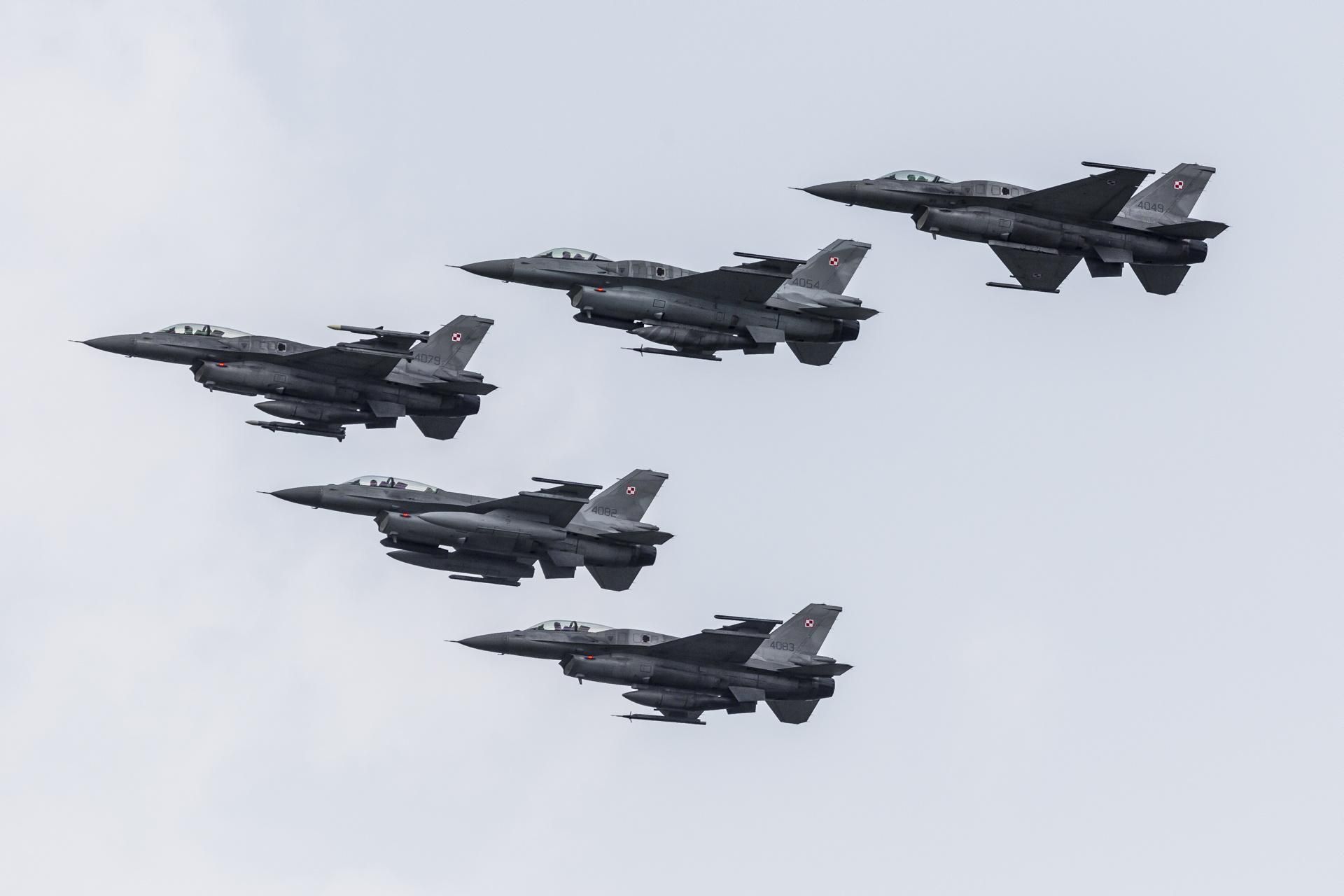 Polskie myśliwce F-16