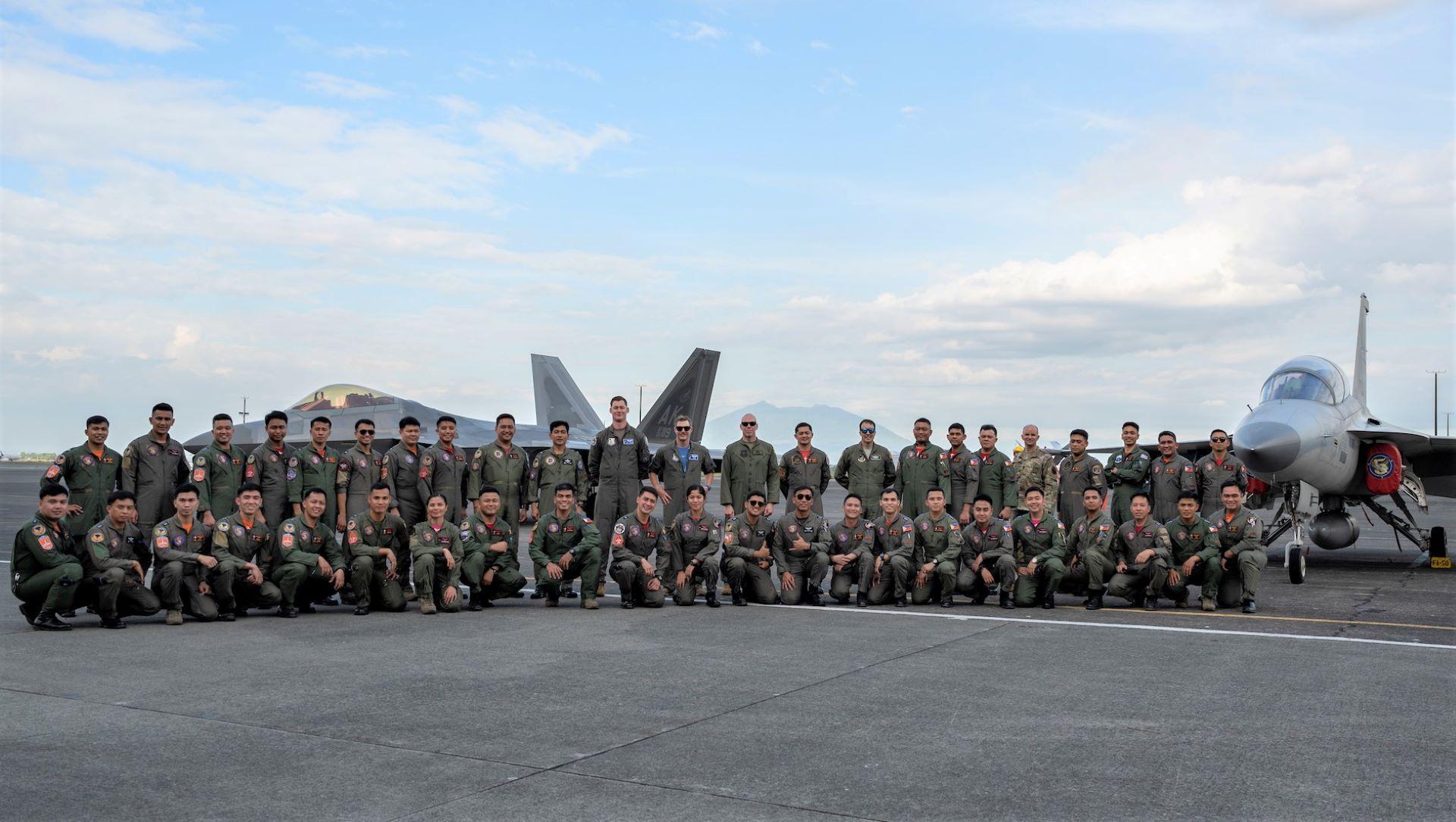 FA-50 i F-22. Ćwiczenia Cope Thunder 23