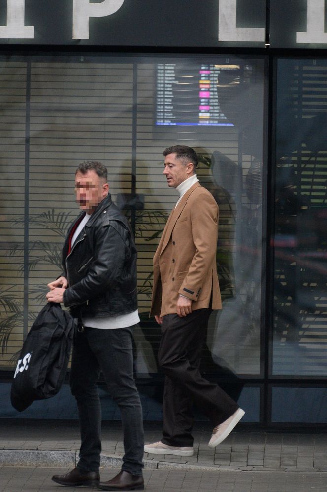 Robert Lewandowski przyleciał na kadrę