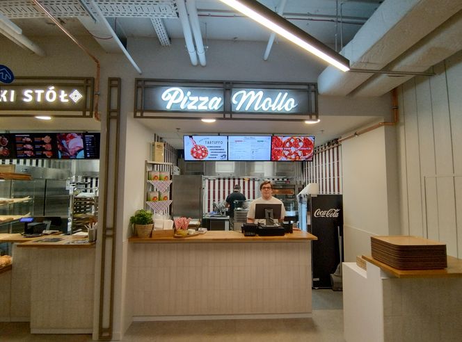 Krzywy Domek w Sopocie już otwarty. Nowy foodhall na mapie Trójmiasta