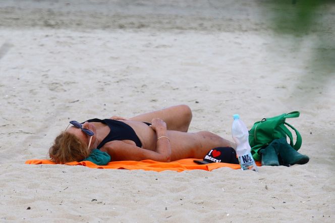 Agnieszka Fitkau-Perepeczko na plaży w Sopocie