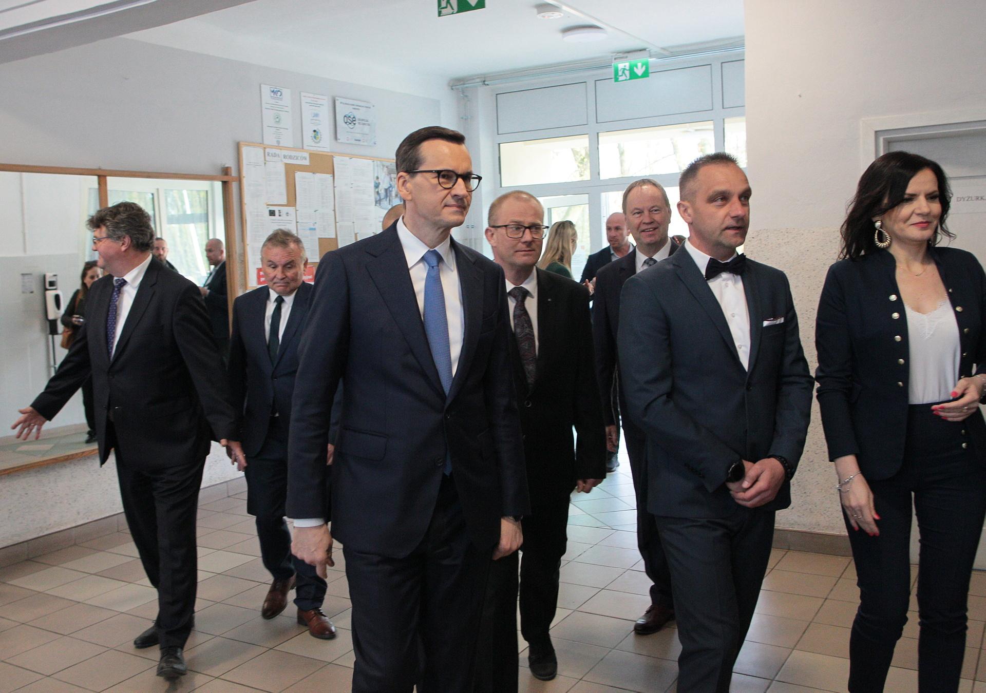 Morawiecki: Dzieci piszą: Tato kiedy będziesz? Tęsknimy
