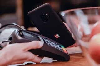 Duże utrudnienia w popularnym banku. Klienci stracą dostęp do usług