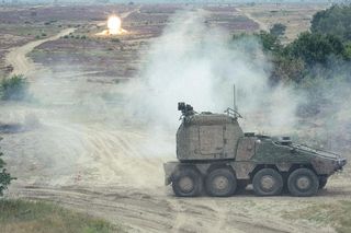 Niemiecka firma KNDS buduje centrum remontowe w Ukrainie. Opóźnienia w dostawach haubic RCH 155