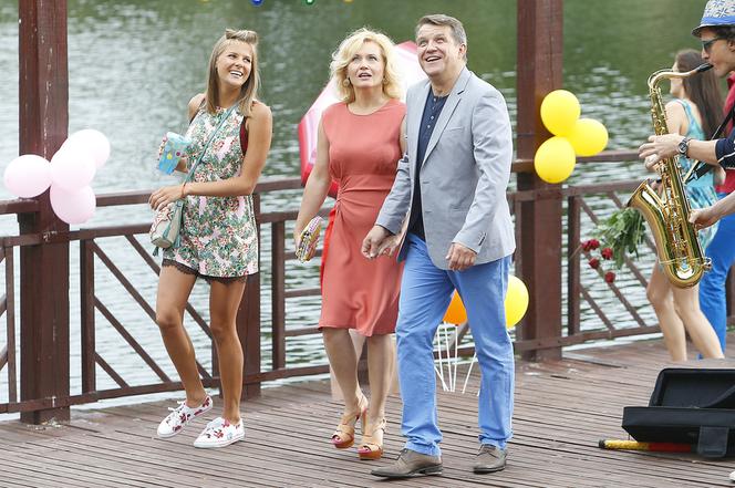 Na Wspólnej 2014 - nowa czołówka. Ola (Marta Wierzbicka), Danuta (Lucyna Malec), Marek (Grzegorz Gzyl)