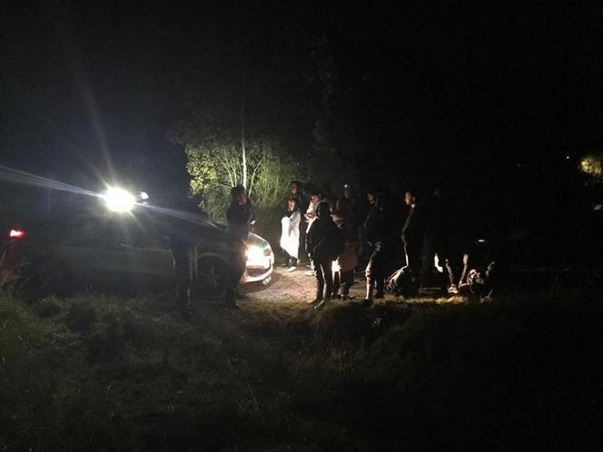 Kolejne grupy nielegalnych migrantów, którzy przekroczyli granicę ze Słowacją zatrzymane