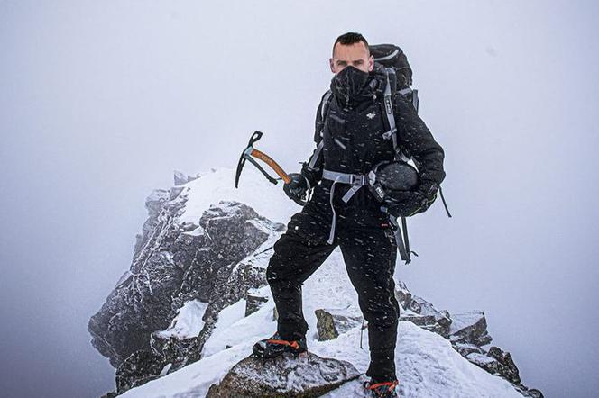 Kocha góry i lubi pomagać. Strażak z Węgorzewa chce zdobyć Mont Blanc w szczytnym celu