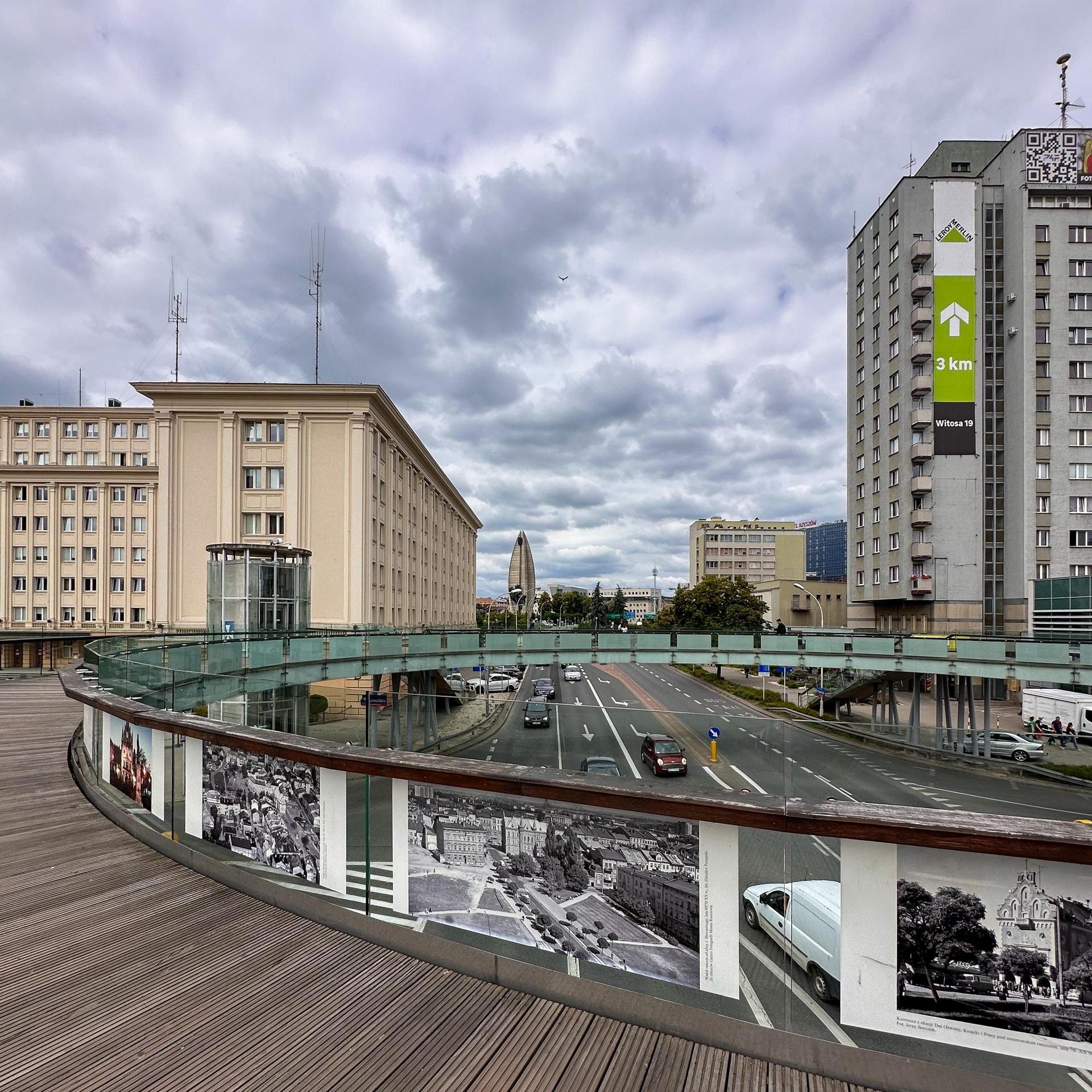 Okrągła kładka dla pieszych w Rzeszowie