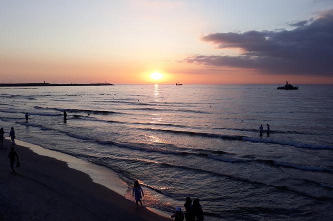 Na plaży zimniej niż w górskich kurortach. Co się dzieje z pogodą nad Bałtykiem? 