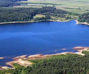 Jezioro Chańcza w Świętokrzyskiem zaprasza w czasie wakacjiw