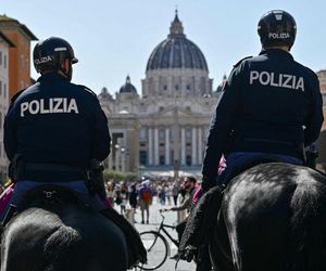 Snajperzy na dachach w Watykanie. Nadzwyczajne środki