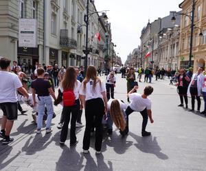 Pochód Juwenaliowy Łódzkich Uczelni. Studenci przejęli Łódź! [ZDJĘCIA]