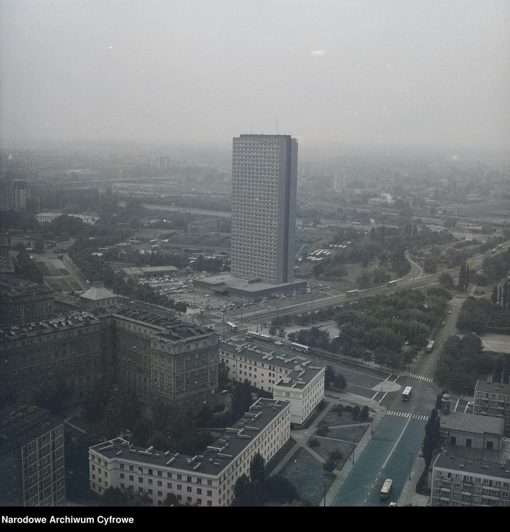 Intraco tuż po wybudowaniu