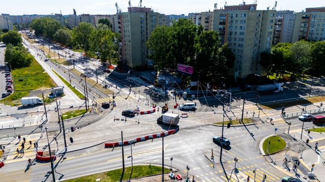 Tramwaj na Stegny w Warszawie w przeddzień otwarcia