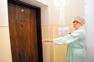 Wygońcie te dziwki zza ściany!