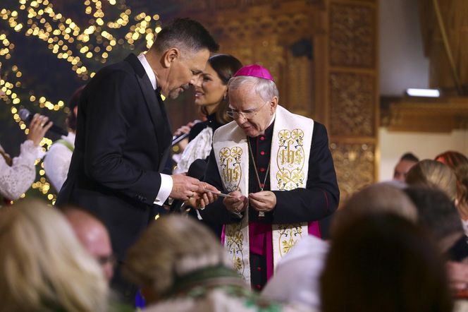 Ibisz śmieje się sam z siebie. "Nic się pan Krzysio nie zmienił"