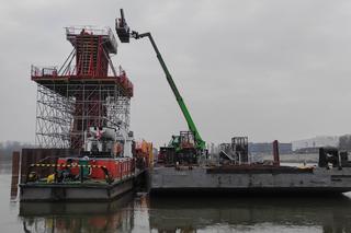 Budowa mostu pieszo-rowerowego w Warszawie