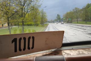 Kurs zabytkowym autobusem i rejs tramwajem wodnym