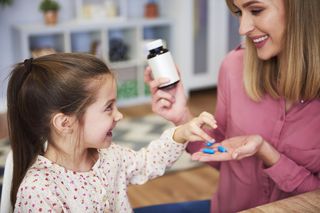  Leki dla dziecka nie działają? Farmaceuta ujawnia 6 błędów, które rujnują kurację