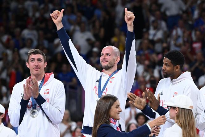 Polska Francja , Igrzyska Olimpijskie, dekoracja, ceremonia