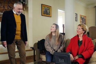 Barwy szczęścia odc. 3173. Sofia (Valeria Gouliaeva), Józefina (Elżbieta Jarosik), Andrzej Zastoja-Modelski (Leon Charewicz)