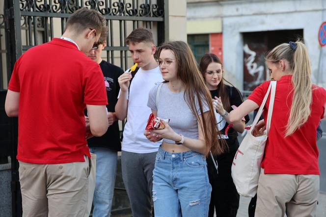 Czerwony autobus linii 7Days już na ulicach Lublina! Za nami inauguracja trasy podczas parady studentów