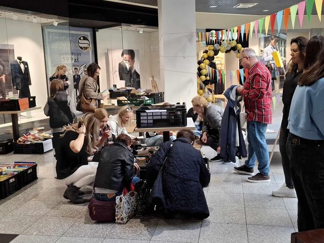 Udany kiermasz książek. Ponad 25 tysięcy złotych zebrano na leczenie kaliszanki 