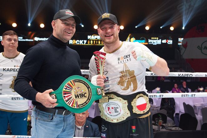 Karol Nawrocki i bokserzy