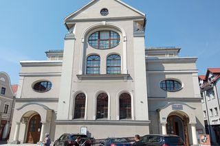 Synagoga w Lesznie – historia, która przetrwała ogień, wojnę i zapomnienie