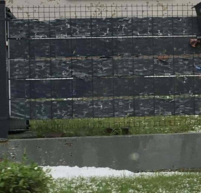Ogromne gradobicie na Śląsku. Przez województwo przechodzi gwałtowna burza