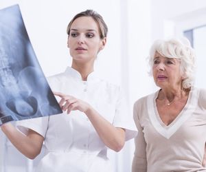 Pulmonolog: czym się zajmuje? Jakie badania wykonuje?