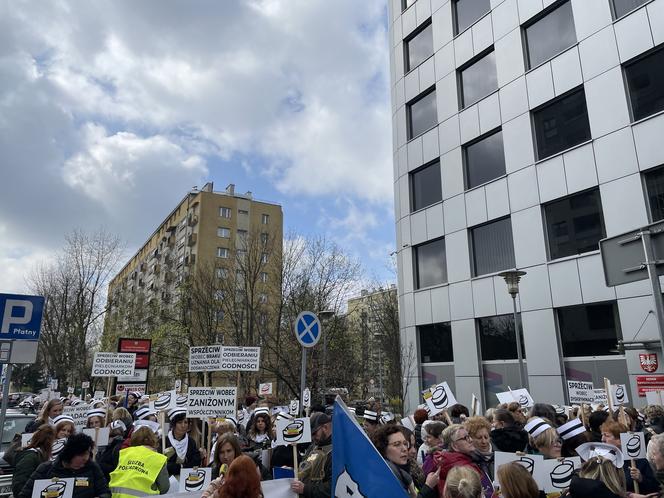 Protest pielęgniarek w Krakowie 12.04.