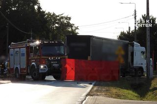 Koszmar w Nasielsku. Wpadł pod ciężarówkę. Pieszy nie miał żadnych szans