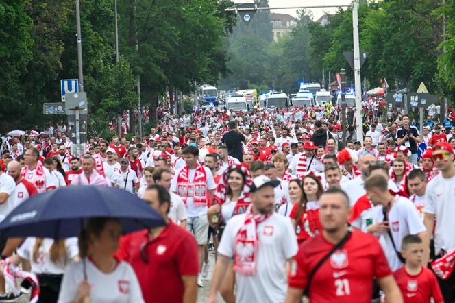 Polscy kibice na meczu z Austrią: "Berlin jest nasz"