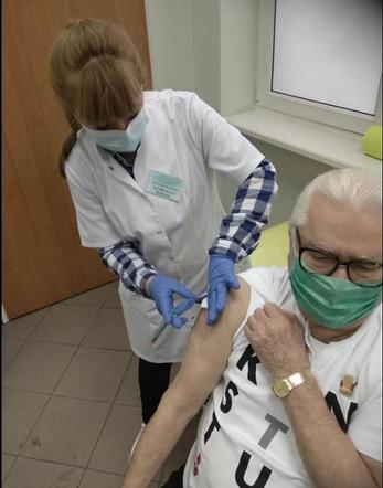 Zmizerniały Wałęsa został zaszczepiony
