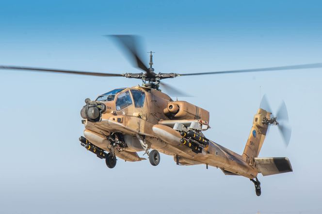 Gaza krwawi, a USA sprzedaje broń. Śmigłowce Apache i pojazdy bojowe dla Izraela