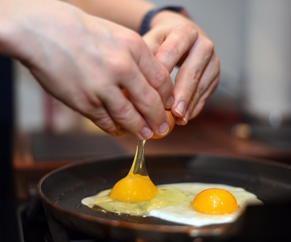 Niebezpieczne skutki uboczne objadania się jajkami. Rośnie ryzyko 3 chorób 