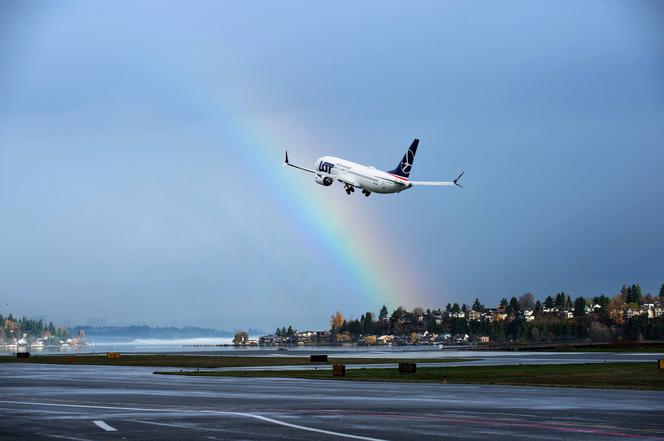 Boeing 737 MAX 8