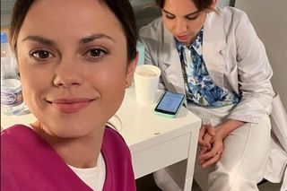 M jak miłość na planie. Kasia (Paulina Lasota), Aneta (Ilona Janyst)