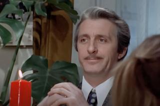 Czterdziestolatek Stefan Karwowski (Andrzej Kopiczyński)