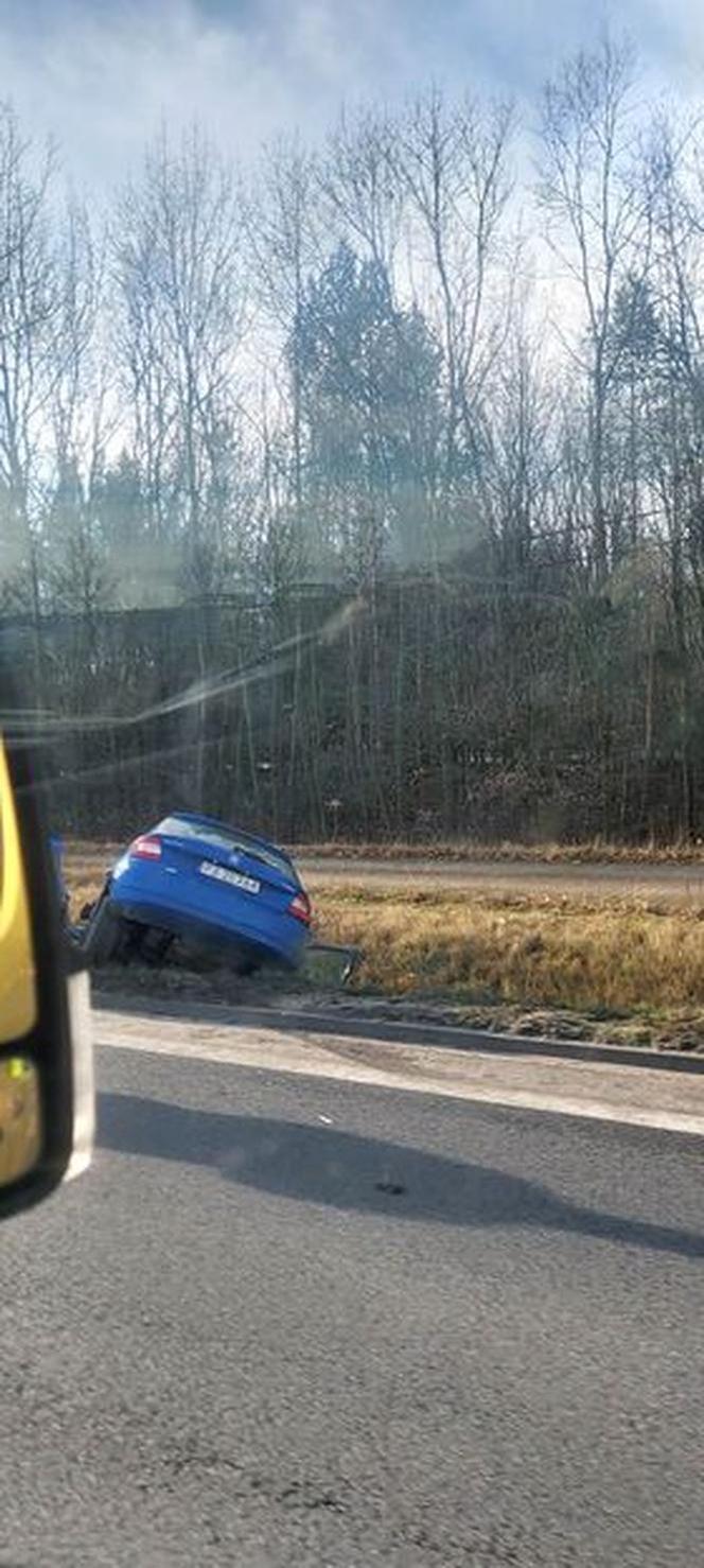 Pościg w Poznaniu - radiowóz wylądował w rowie