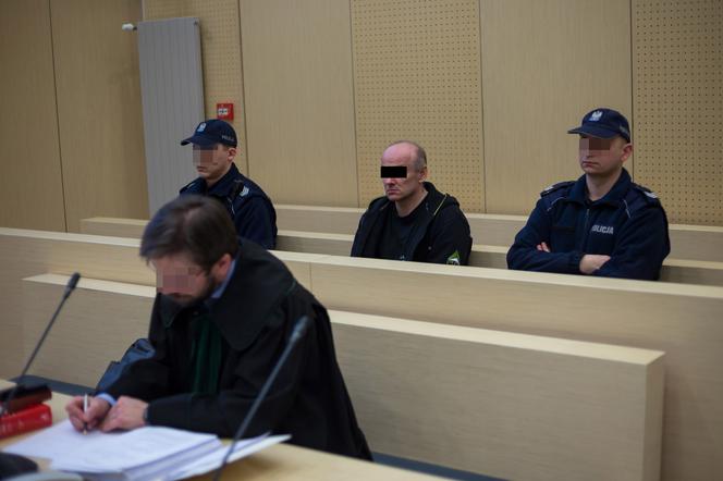 20 LAT DLA SADYSTY GWAŁCICIELA