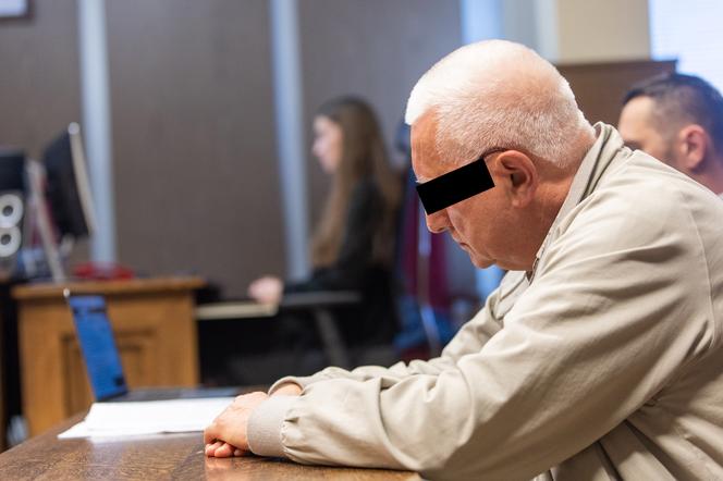 Ciężarna Gosia i 3-letnia Laura zginęły przy drodze. Mąż i ojciec zalewa się łzami. "Zabił, bo chciał ratować samochód" 