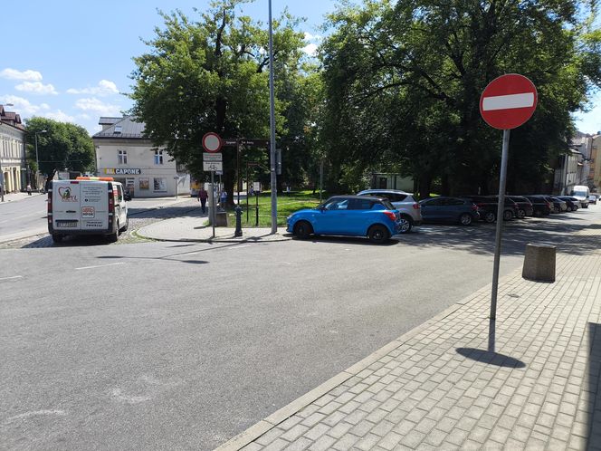 Zmiana organizacji ruchu na skrzyżowaniu ulic św. Anny i Targowej w Tarnowie