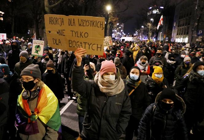 Kolejny strajk kobiet w czwartek 28.01.2021. Gdzie będą utrudnienia? O której początek protestu?