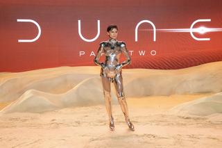 Zendaya niczym seksowny robot na premierze Diuny 