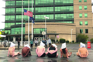 Nagi protest w Rochester