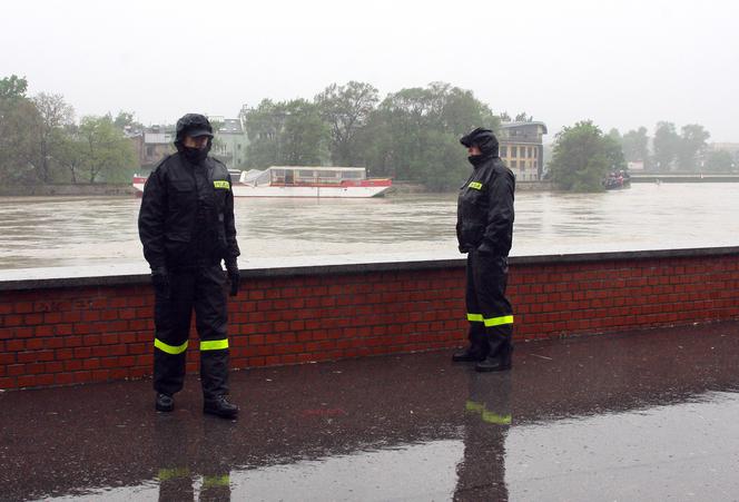 Tak Kraków walczył z ogromną powodzią w 2010